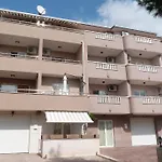 Nedo Dalmatia Apartamento *