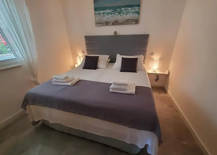 Nedo Dalmatia * Omiš